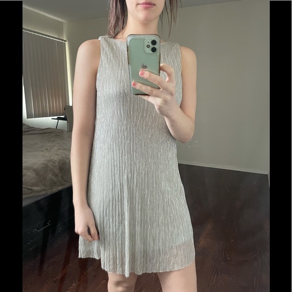 Silver Sparkly Flowy Mini Dress - Picture 5 of 6